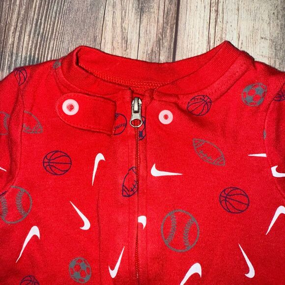 Baby Nike 3 Months Sleeper - Picture 2 of 6